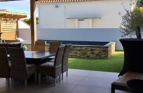 Vaux-sur-Mer Villa | Modern villa for 8 people, 3 bedrooms, 3 bathrooms, swimming pool
