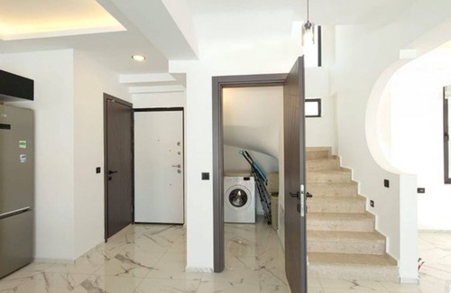Hisaronu Villa | Modern Villa in Ölüdeniz with Private Pool and Children's Pool for 8 People