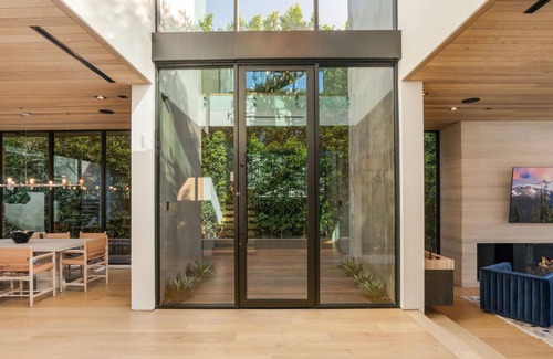 Tri-West Villa | Modern Villa In West Hollywood