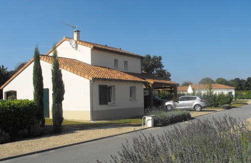 Les Forges Villa | Modern Villa,large garden,next to heated pool/tennis. Golfcourse 5mins drive.