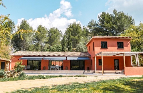 Roquevaire Villa | Modern villa near Cassis !