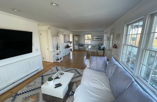 Montauk House | Modern Vintage for Digital Nomads