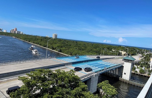 East Fort Lauderdale Condo | Modern, Water Front , ocean View Condo in the heart Ft. Lauderdale Beach