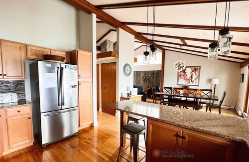 Suttons Bay House | Modern, waterfront beach house in Suttons Bay. Kayaks. Pet friendly.