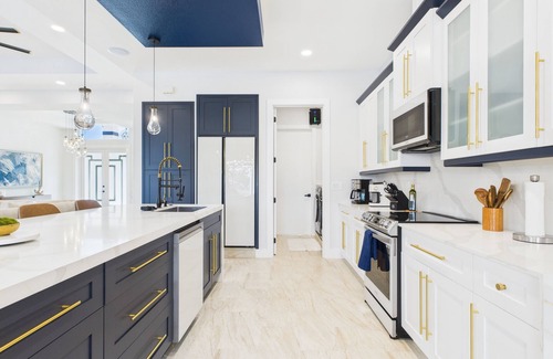 Burnt Store House | Modern West Costal Living, 4 Bedroom Dream Vacation with Private Jacuzzi Spa