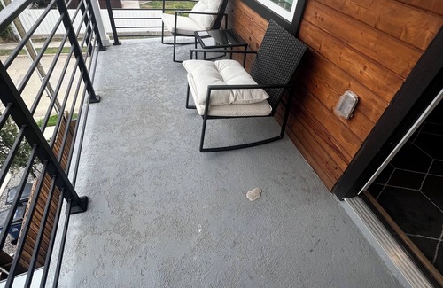 West Dallas House | Modern3BR,3.5BA 5 Beds Near Downtown Dallas