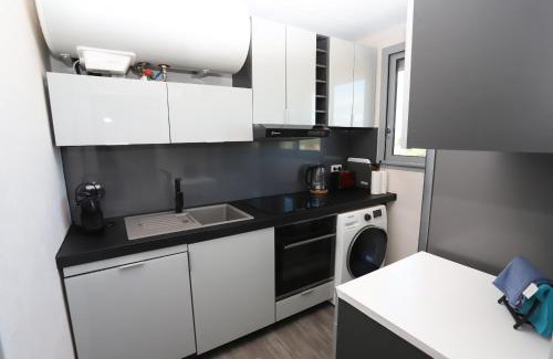 Saint-Cyprien Plage Apartment | Moderne et lumineux appart face à la mer,