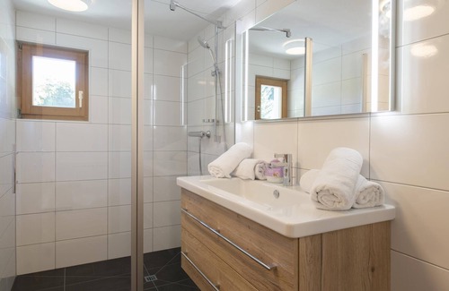 Tschagguns Apartment | Moderne Ferienwohnung für 2 bis 4 Personen mit Großem Sonnenbalkon