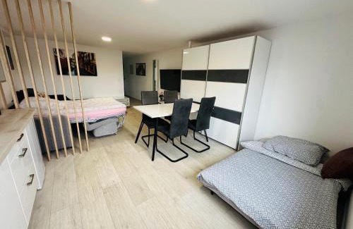 Hilbringen Apartment | Moderne FerienWohnung NeuBau Merzig