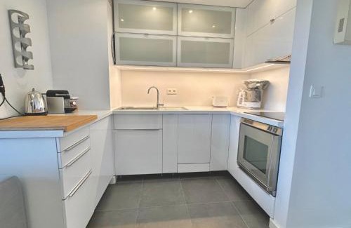 Villers-sur-Mer Apartment | Moderne T2, bord de mer, Parking & Wifi gratuit