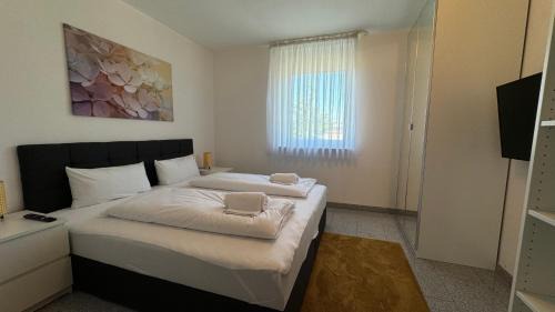 Sandershausen Apartment | Moderne Wohnung für bis zu 8 Personen mit großem Balkon