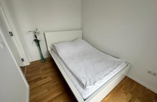 Blumberg Apartment | Modernes Apartment I Parkplatz I Terrasse