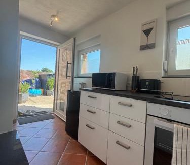 Rhein-Erft-Kreis District Apartment | Modernes Apartment mit Parkplatz