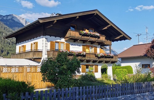 Waidring Apartment | Modernes Appartement mit Überdachten Balkon-5 Minuten zum Skilift