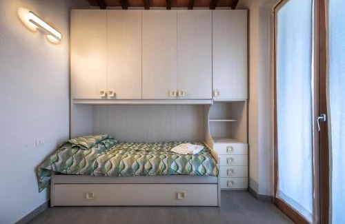 Scandicci Apartment | Modernes Haus Mit Garten Und Privatem Parkplatz