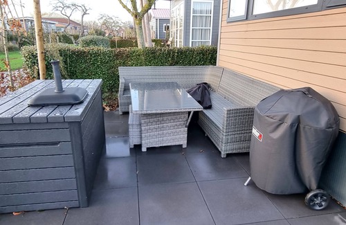 Oostkapelle Ski Chalet | Modernes, Junges Chalet mit Terrasse. Haustierfreundlich!