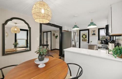 Medina House | Modernized Historical Home in Downtown Medina with Hot Tub