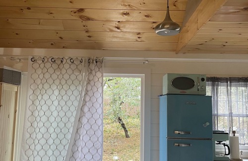 North Eastham Cottage | Modernized, renovated, cozy cottage steps away from a private beach.