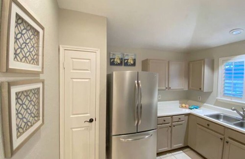 Barker House | Modernly Renovated Family Home w/Double Swing, 4TVs, Pets OK & Backyard Firepit
