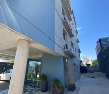 San Nicolas de los Arroyos Apartment | Moderno depto frente al río!