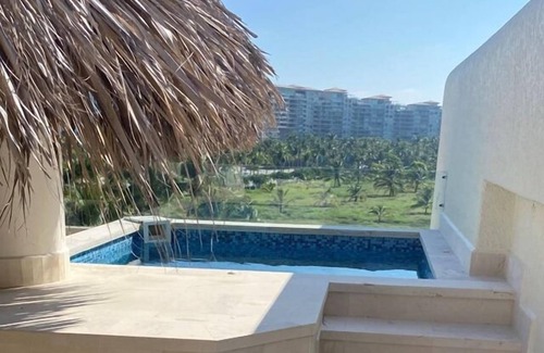 Puente del Mar Apartment | Moderno Departamento en Condominio Son Vida