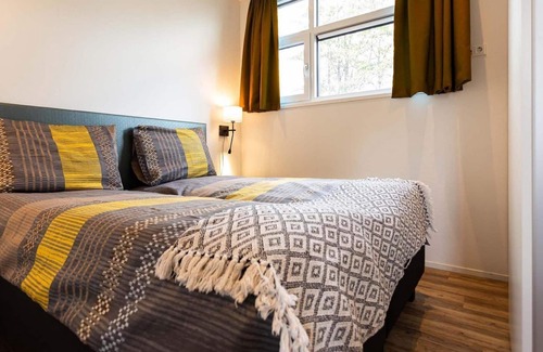 Berkhout Ski Chalet | ✓ Module Special at Park Westerkogge ✓ Holiday home for 6 people ✓ Located in Berkhout (North Holland) ✓ Waterfront holiday resort ✓ Book directly at the resort