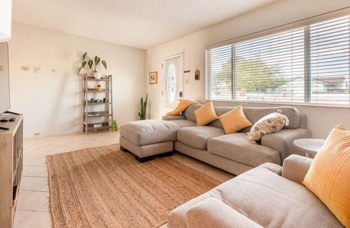 Ridgecrest House | Mojave Oasis with Large Patio