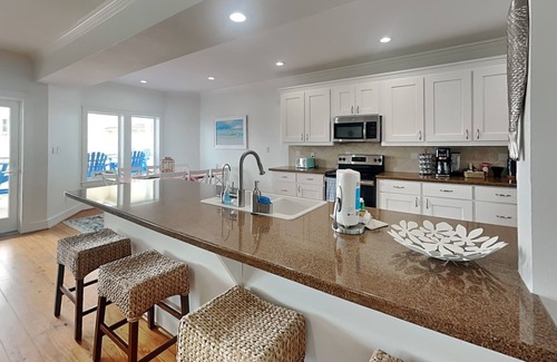 Pirates Beach House | Mojo Dojo Beach Casa | Spacious + Pet Friendly!