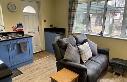 Looe House | Moles Chamber nr. Looe & Polperro. Quiet Site. Outdoor Heated Pool. Free WiFi