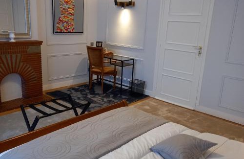 Beauvais House | Molibeau