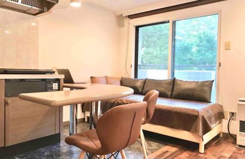 Minami Apartment | MolinHotels205-札幌市定山渓天然温泉に紅葉シーズン到来-1Room S-beds6