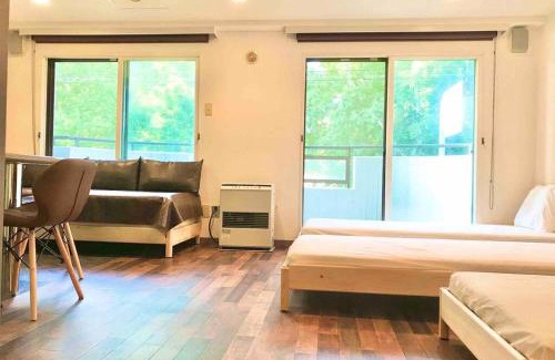 Minami Apartment | MolinHotels205-札幌市定山渓天然温泉に紅葉シーズン到来-1Room S-beds6