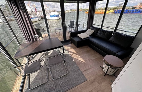 Lundby Boat Rental | Mollösund - Hausboot im Herzen von Göteborg