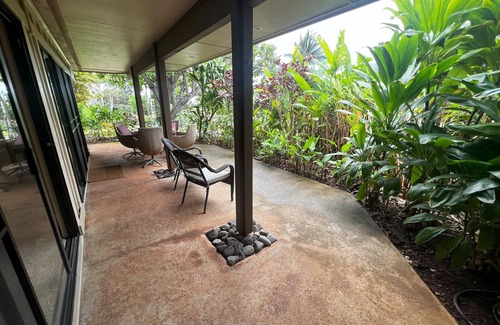 Maunaloa Condo | Molokai condo Pool/Spa, 2 bedrooms/2 bathrooms. Walking distance to the beach.
