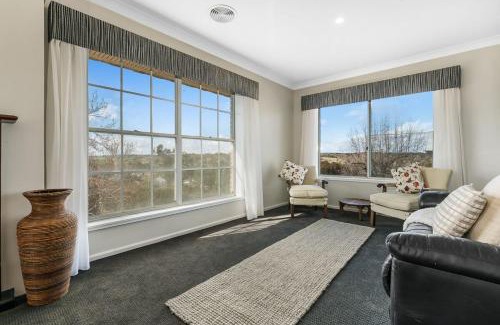 Molong House | Molong House WIth A View, NSW