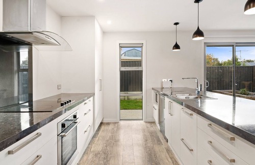 Lowburn House | Molyneux Magic - Cromwell Holiday Home