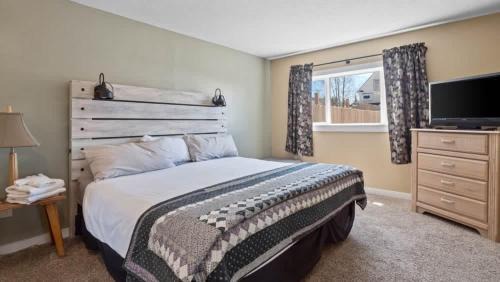 Leadville House | Mom's House - 1 block from downtown & Hot Tub