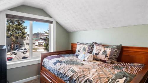 Leadville House | Mom's House - 1 block from downtown & Hot Tub