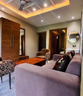 Bhimtal Hotel | Momado Bhimtal Lake Front