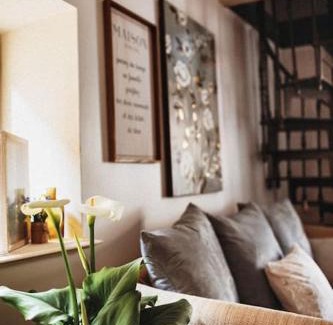 Pierreclos Apartment | 'Mon instant présent' de Miss.K Conciergerie