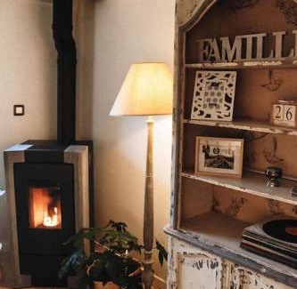 Pierreclos Apartment | 'Mon instant présent' de Miss.K Conciergerie