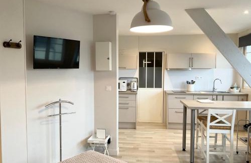 Port-en-Bessin-Huppain Apartment | Mon Port d'Attache