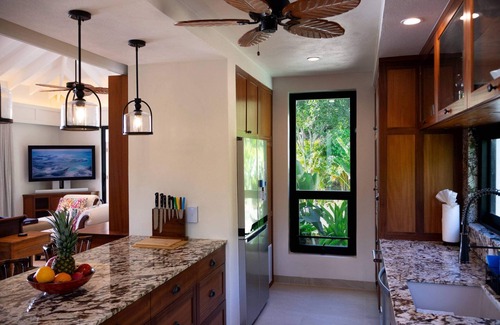 Fish Bay House | Monarch Cottage Waterfront Fish Bay, Pebble shoreline, A/C, Generator