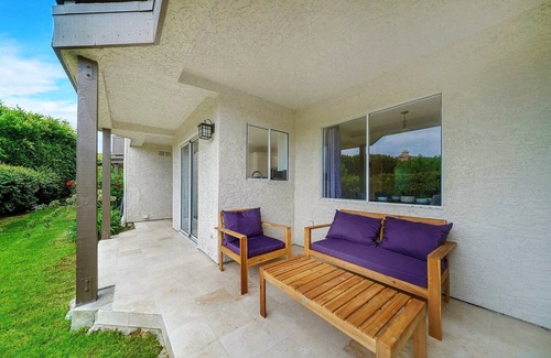 Monarch Beach Condo | Monarch Vistas - Sleek & Modern! Ocean Views! Walk to Beach! Pool! STR23-0052