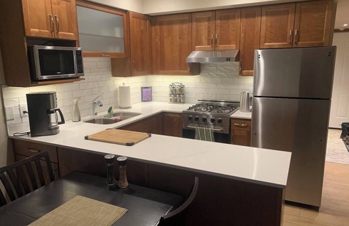 Big White Ski Resort House | Monashee Inn. @ Big White.