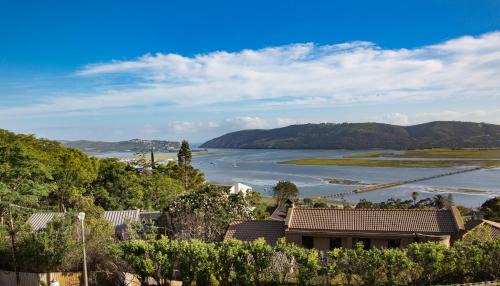 Paradise House | Moncrieff Manor
