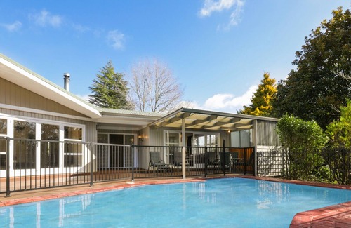 Springfield House | Moncur - Rotorua Holiday Home