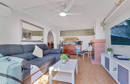 Monda Apartment | Monda Heights Apartment with Pool and Amazing Views close to Marbella & Málaga