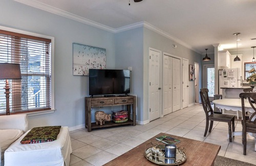 Santa Rosa Beach House | Monkey Business - Pet Friendly - Golf + Pool - Walk to Beach