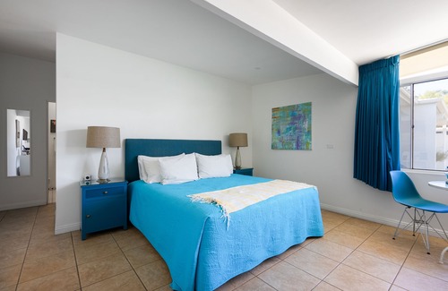 Desert Park Estates Hotel | Monkey Tree Hotel 16 by AvantStay | Stylish Hotel in Palm Springs w/Pool!
